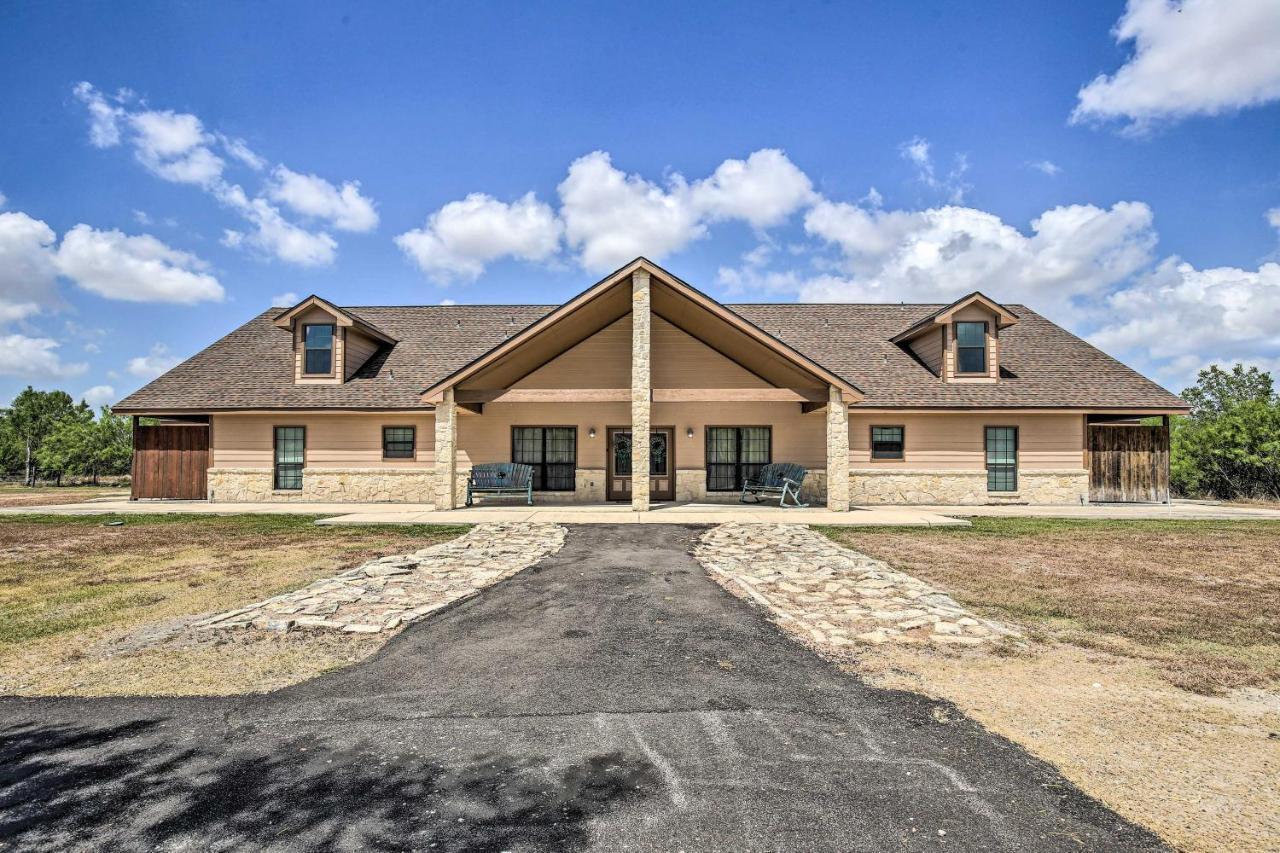 Villa Luxury San Antonio Retreat 110-Acre Private Ranch Exterior foto