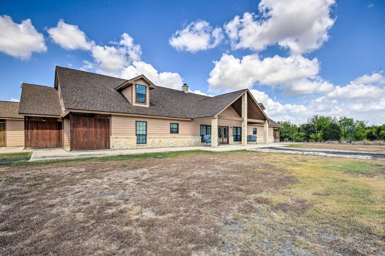 Villa Luxury San Antonio Retreat 110-Acre Private Ranch Exterior foto