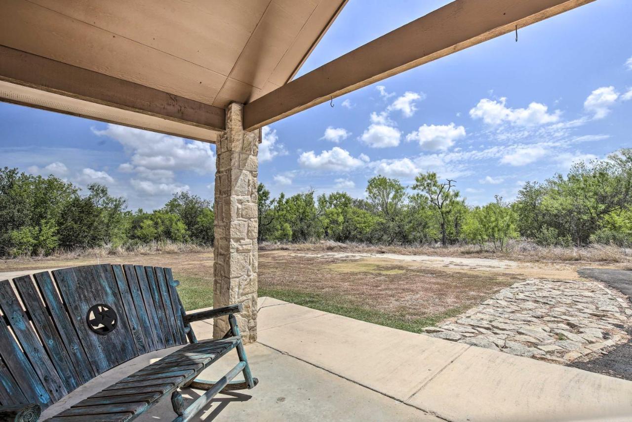 Villa Luxury San Antonio Retreat 110-Acre Private Ranch Exterior foto